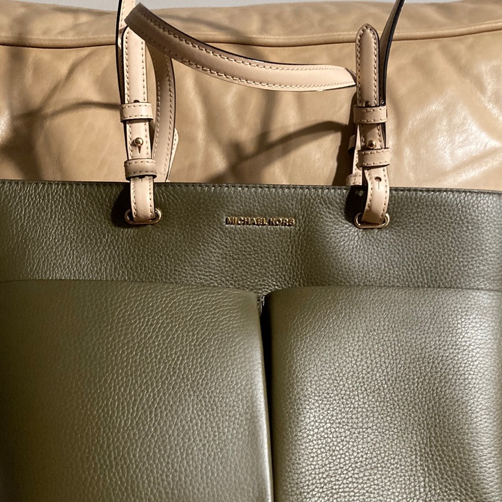 Olive leather zipper tote Michael Kors